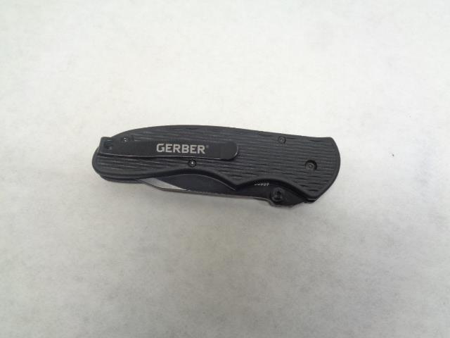 NEW GERBER FAST DRAW TANTO 31-001751 FLIP KNIFE WITH SERRATED EDGE SR