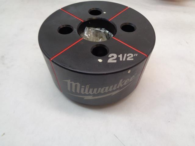 MILWAUKEE EXACT PUNCH AND DIE SYSTEM 49-16-2695 2&1/2" TO 4" CONDUIT R35