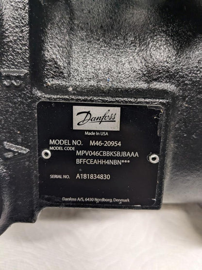 DANFOSS M46-20954 HYDRAULIC PUMP W/ DAMAGED PRESSURE CONTROL PILOT NEW H1