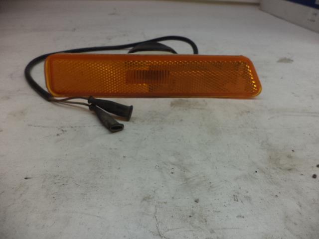 Porsche 928 Left Front Side Marker Light 928 631 411 02 USED GENUINE R25T4