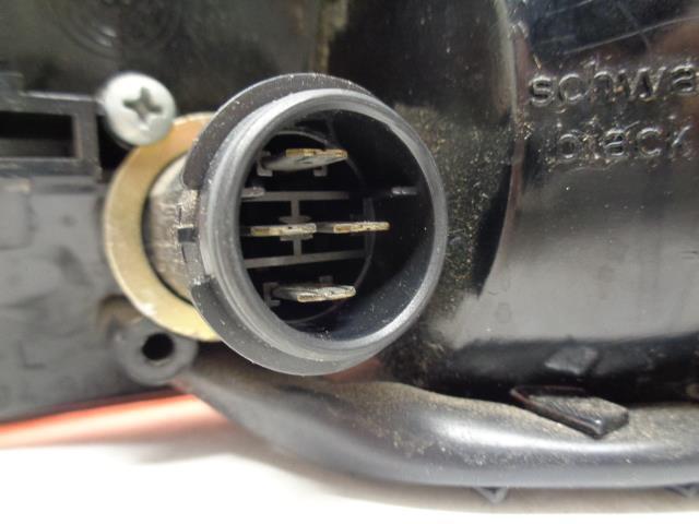 Porsche 964 Left Tail Light Assembly USED GENUINE 964 631 907 03 R25T4