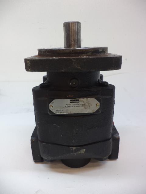 NEW PARKER HYDRAULIC MOTOR GEAR 3229218217 365SERIES SAE 4BOLT FLANGE