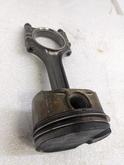 PORSCHE 996/911 CONNECTING PISTON RODS 9961031028R #5 USED 996BGL2T2