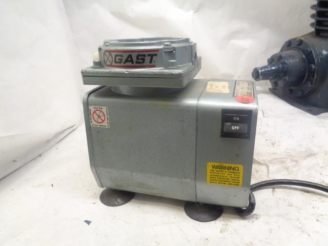 GAST VACUUM PUMP DOA-V192-AA 60HZ 115VAC NEW J1