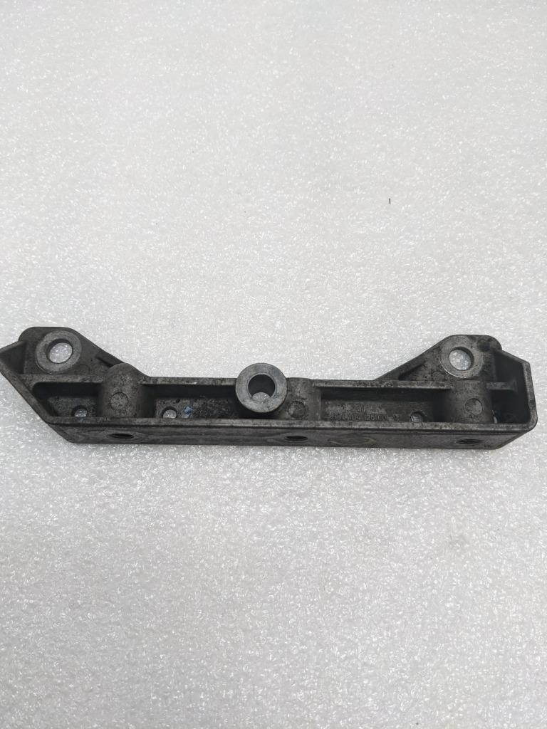 PORSCHE 911/996 ENGINE CYLINDER HEAD BRIDGE PLATE 99610412500 USED 996BGL2T2