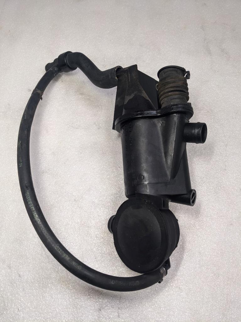 PORSCHE OIL SEPERATOR CRANKCASE VENT VALVE W TUBE 99610702355 USED 996BGL