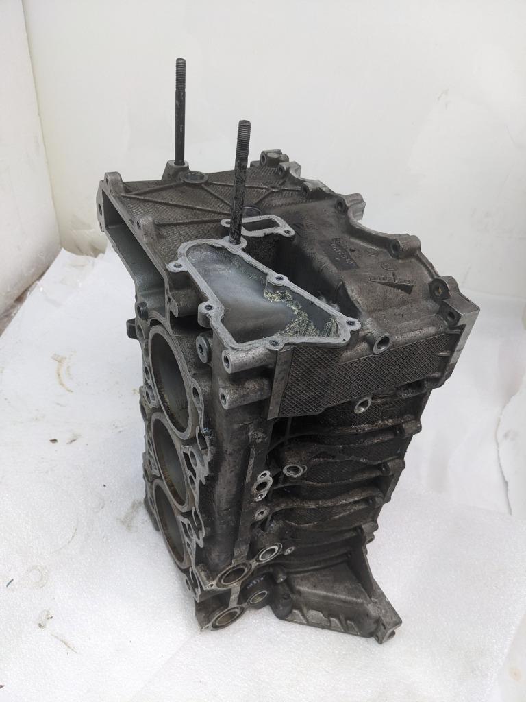 PORSCHE 911/996 RIGHT SIDE ENGINE BLOCK 9961011460R USED B2