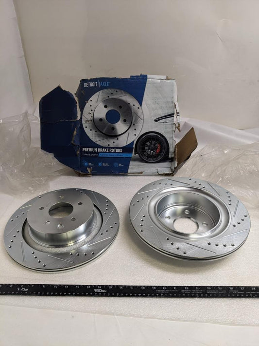 DETROIT AXLE FRONT DRILLED SLOTTED ROTORS (PAIR) 5X115 13X2.5" NEW R6