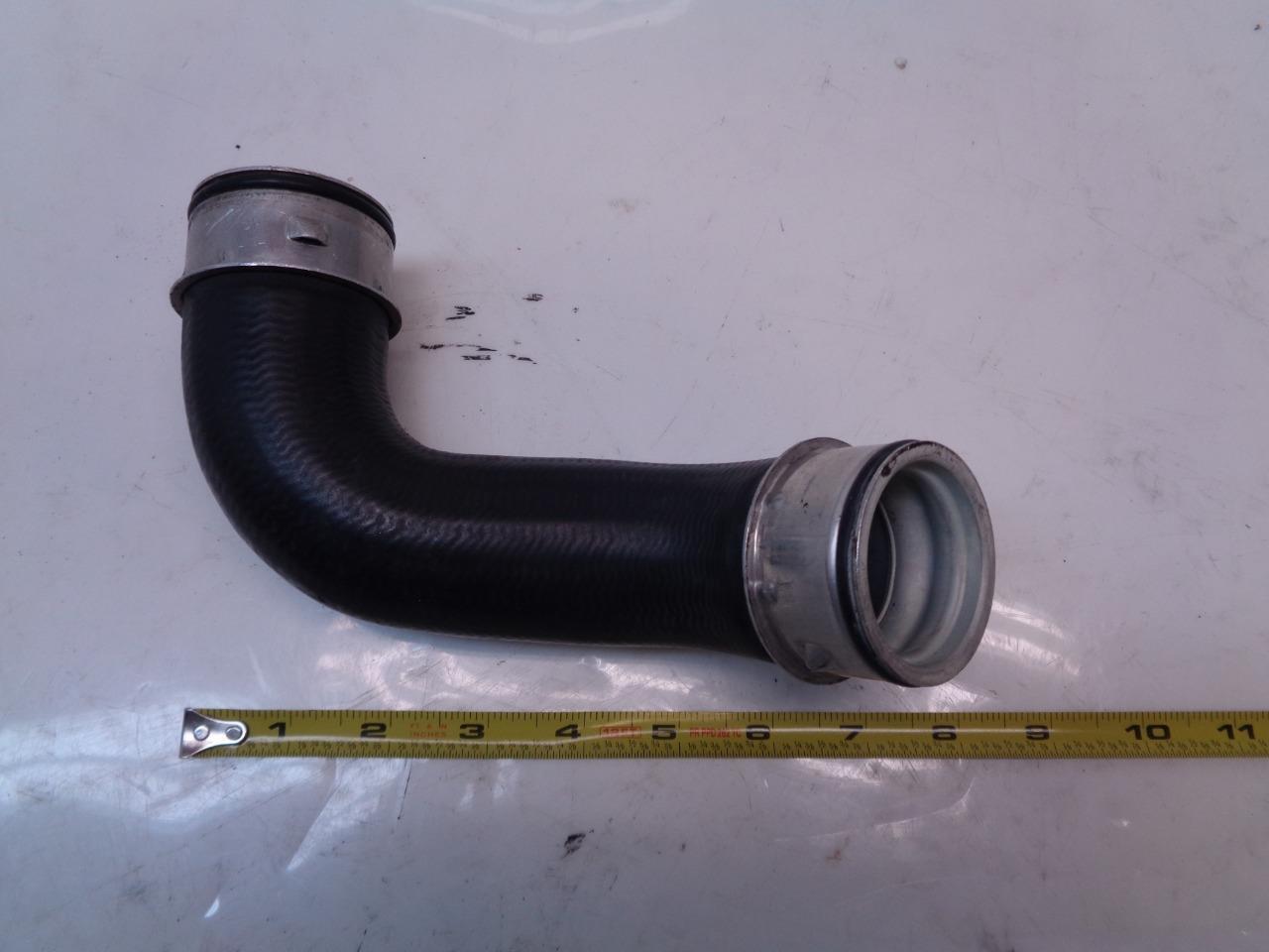 USED PORSCHE WATER HOSE / COOLANT HOSE FOR PORSCHE 911 996 106 201 77 R24T5