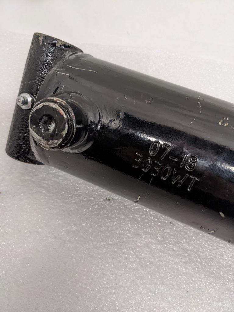 CWA HYDRAULIC CYLINDER CROSS TUBE 3" BORE 38" 3030WT NEW R10