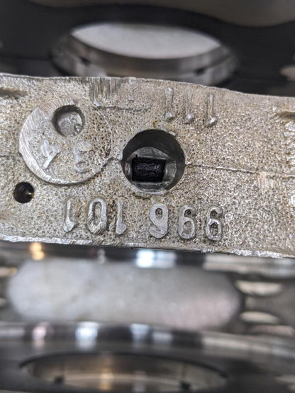 PORSCHE 986/987 BOXSTER CRANKSHAFT CASE ASSEMBLY 9961011128R USED 996BGL2