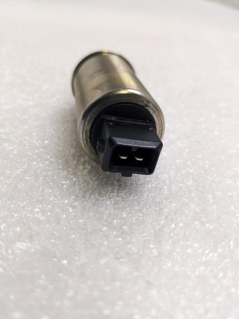 PORSCHE CAYMAN 911 997 VALVE CAMSHAFT 3.8L 99710530100 USED 996B.GL