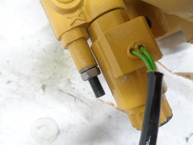 CAT HYDRAULIC PUMP VARIABLE DISPLACEMENT 20R-2016 USED J2