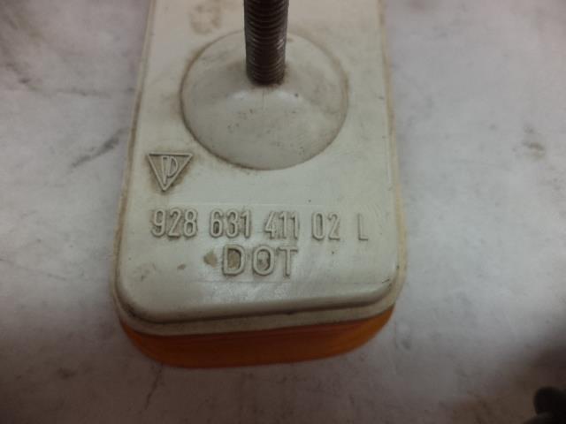 Porsche 928 Left Front Side Marker Light 928 631 411 02 USED GENUINE R25T4