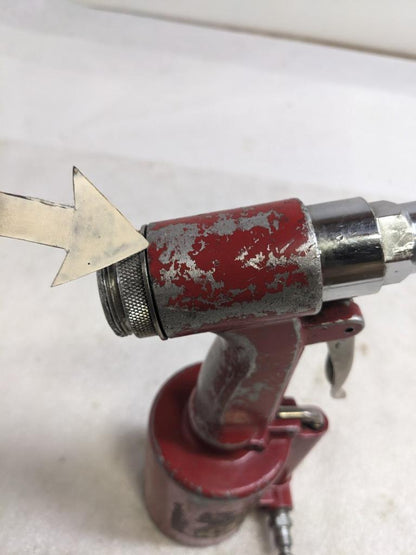 TAYLOR PNEUMATIC HEAVY-DUTY RIVETER RED USED R28