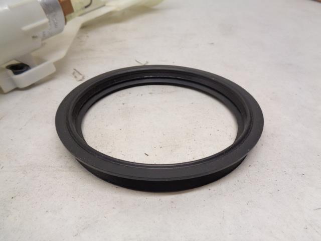 NEW BMW 00-06 FUEL PUMP ASSEMBLY w/ FUEL LEVEL SENDING UNIT 16116755043 R13