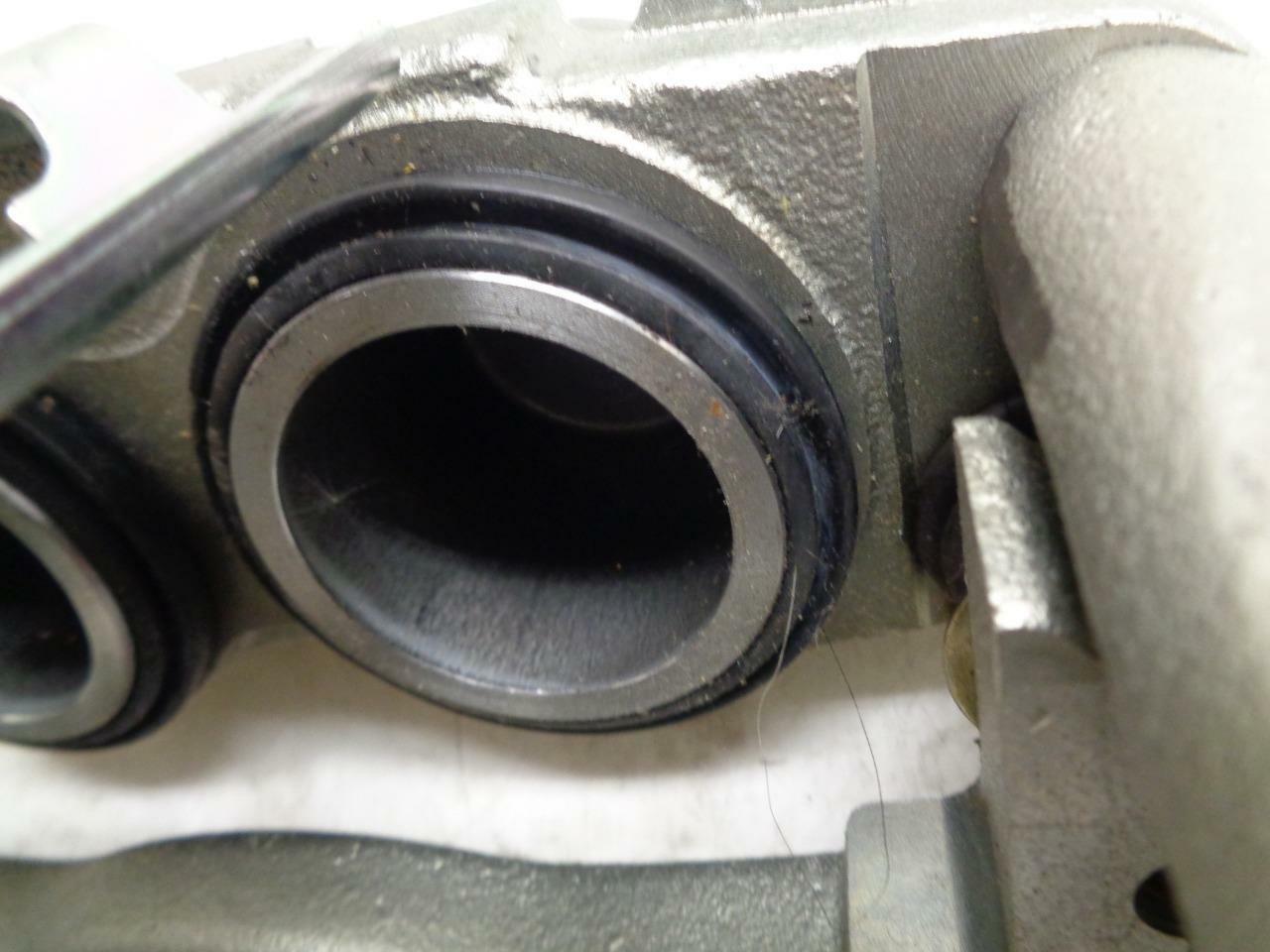 NEW BRAKE CALIPER 68320063-8 R5