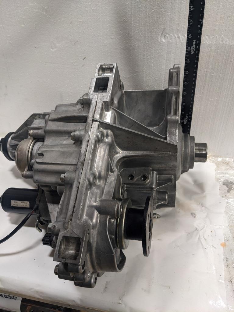 NISSAN ARMADA PATHFINDER 2004-2008 TRANSFER CASE ASSEMBLY 33100-7S110 BSRG1