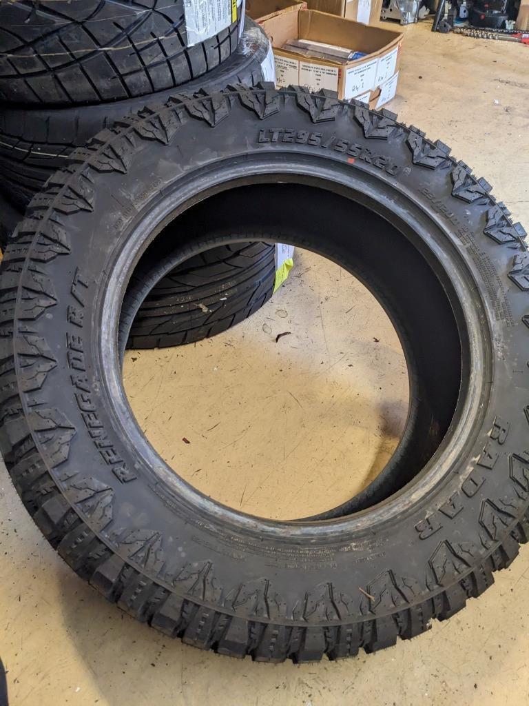 RADAR RENEGADE R/T LT 295 55 20 123/120S LRE 10PLY TIRE RASYTH0123 CQ2