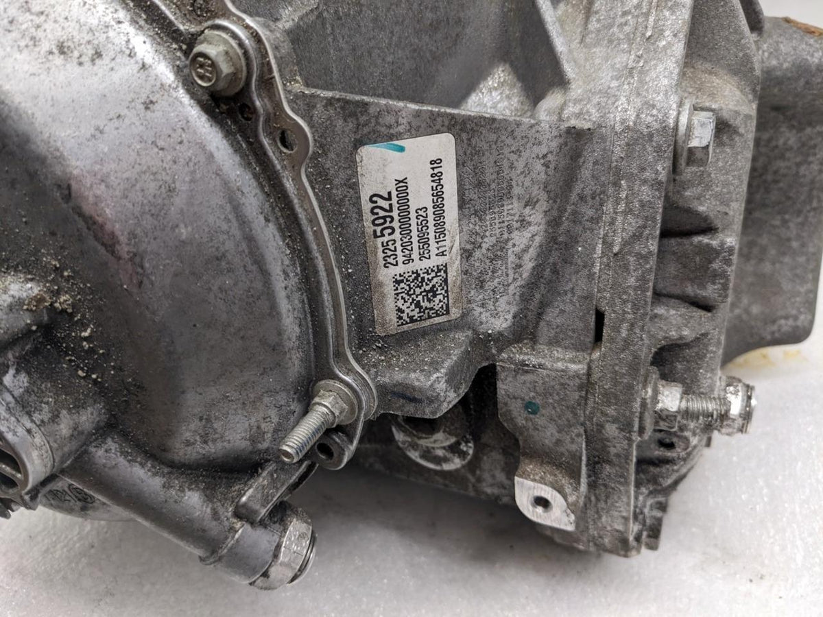 GM 23255922 CARRIER ASSEMBLY DIFFERENTIAL FOR 2015-2016 USED B1B2