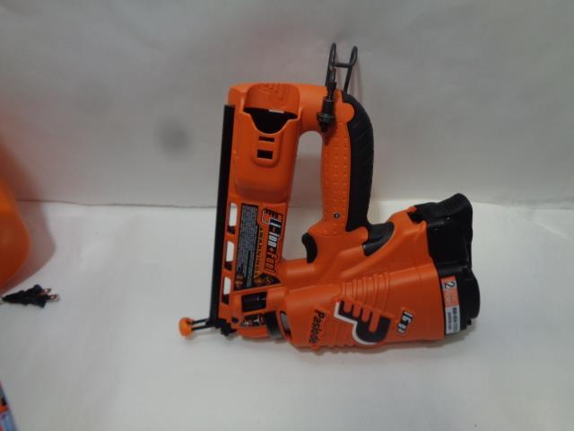 PASLODE IM250A LITHIUM ION 1-1/4 2-1/2 FINISH NAILER 902400 BSR35