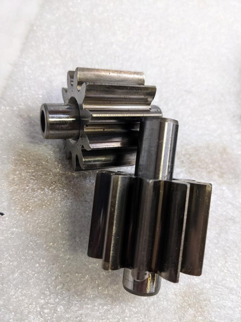 PORSCHE BOXSTER 987 2005-2008 3.2 OIL PUMP COVER 9971071124R USED R20