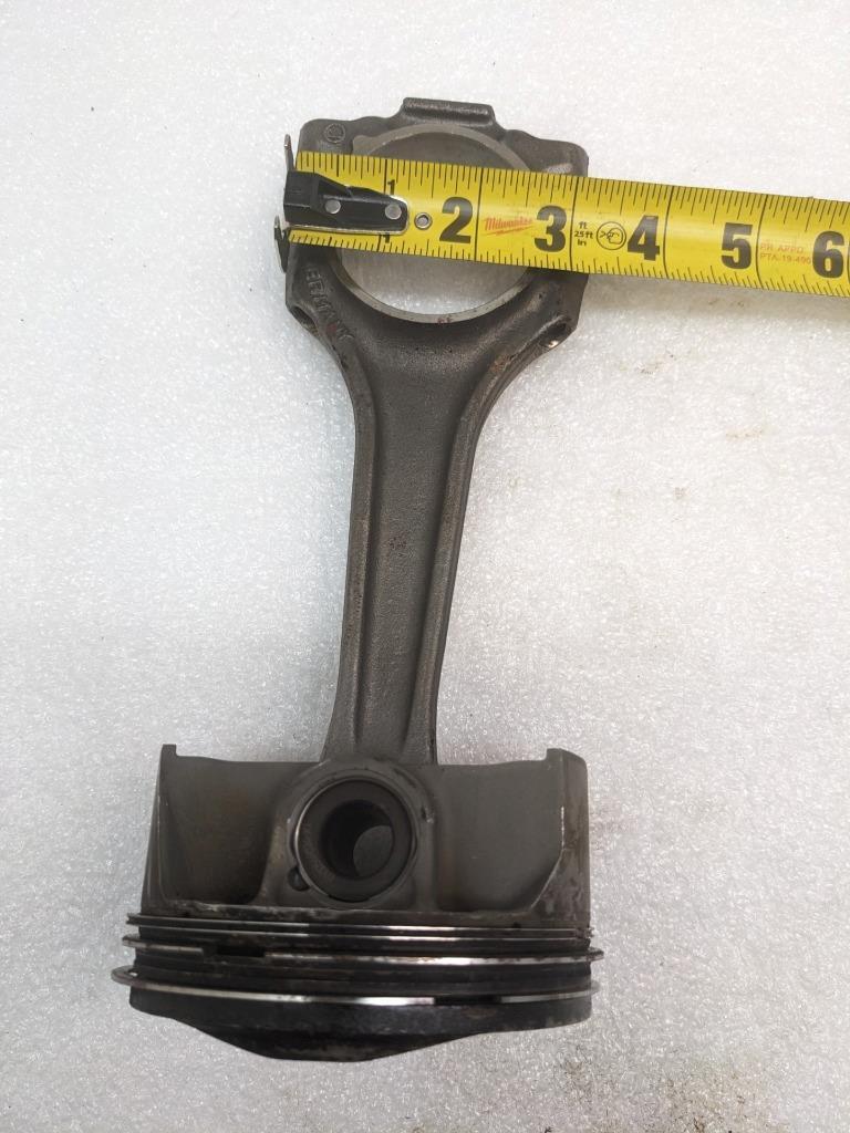 PORSCHE CAYENNE PISTON CONNECTING ROD #5 (CRACKED) 9461191R USED R24