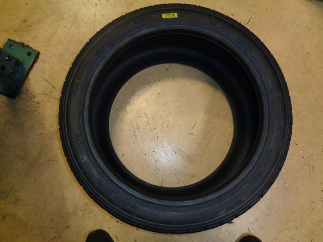 1 YOKOHAMA ADVAN A006 CIRCUIT RACING 250 650 18 W60 N2320 TIRE 150100642