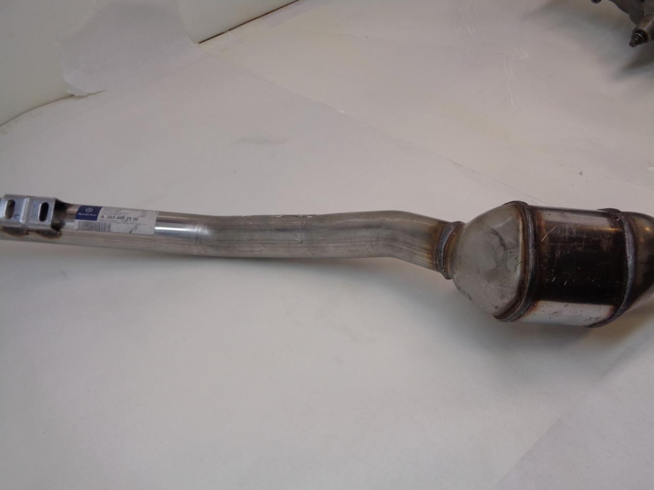 NEW OEM MERCEDES CATALYTIC CONVERTER A-203-490-25-20 BLUE4