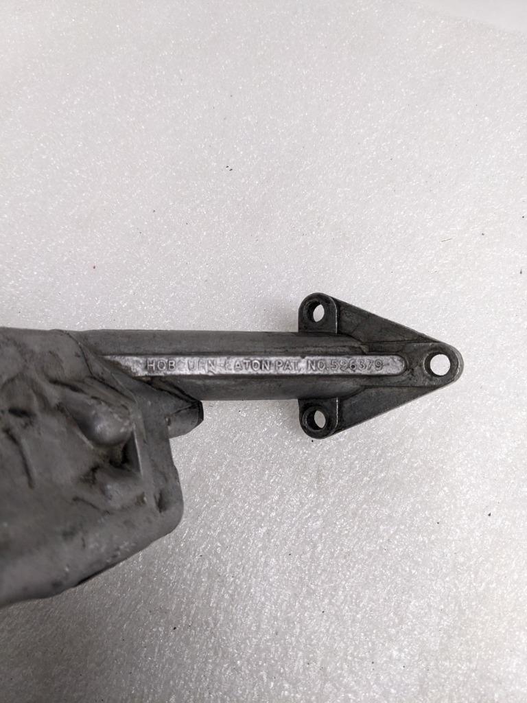 HOBOURN-EATON 5975 ADC1 OIL PUMP NO GEAR DRIVE FOR MG/TRIUMPH CARS USED R11TA