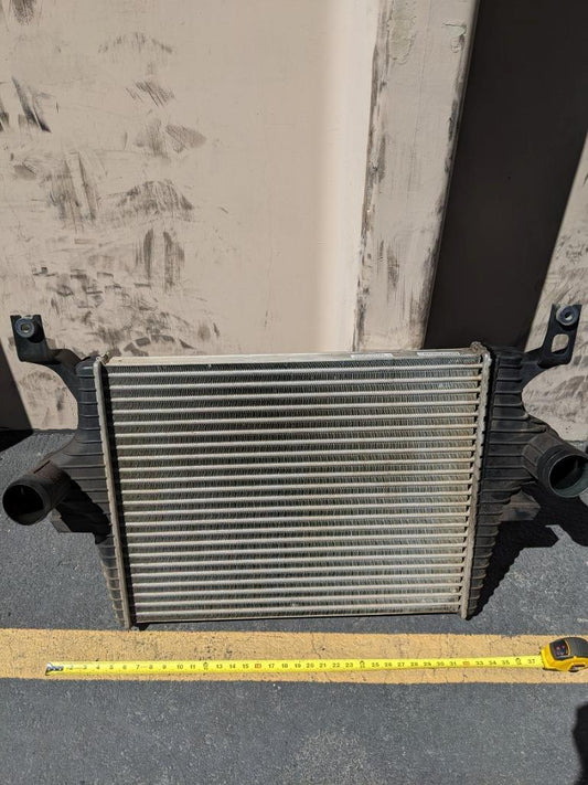 FORD 4C3Z-6K775-BA INTERCOOLER ASSEMBLY FOR 04 EXCURSION/F250SD-F550SD USED B2