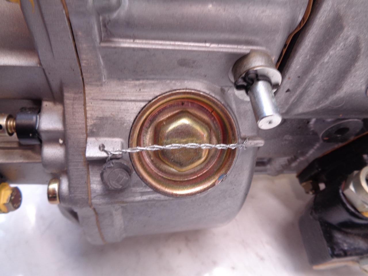 NEW GENIUNE BOSCH CUMMINS FUEL INJECTION PUMP F 000 409 236 R14