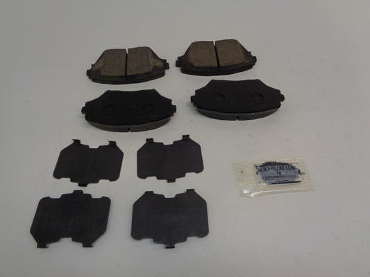 NEW TOYOTA 01-05 RAV4 FRONT BRAKE PAD KIT 04465-AZ011-TM R5