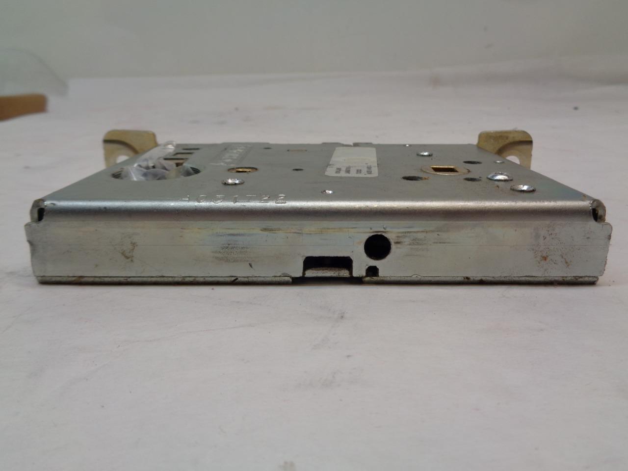 SCHLAGE L9000 SERIES DORMITORY/EXIT LOCK L9456LB R27