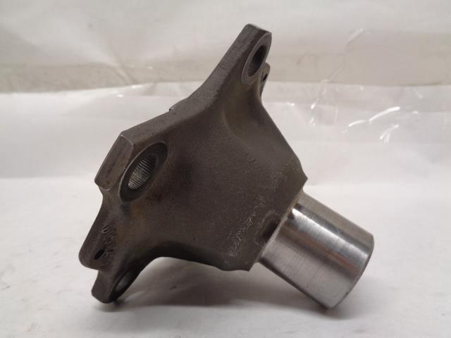 1 USED PORSCHE CARRERA WHEEL HUB 964 331 605 04/964 331 065 04 R25T6