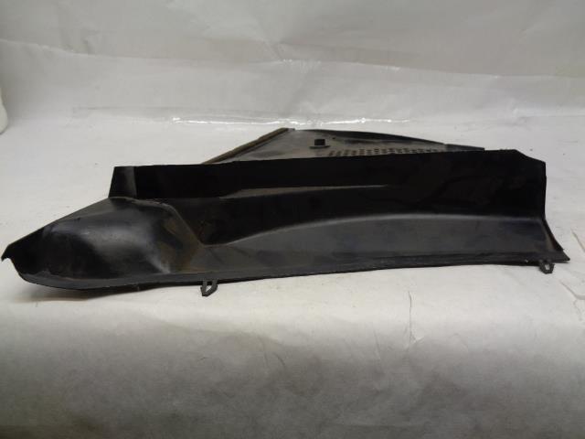 USED GENUINE PORSCHE 911 CARRERA SIDE COVER  996 572 562 01 R20