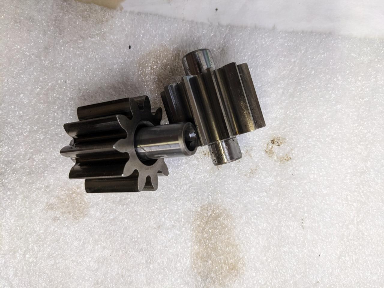 PORSCHE BOXSTER 987 2005-2008 3.2 OIL PUMP COVER 9971071124R USED R20