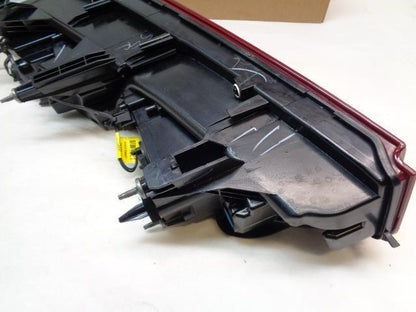 NEW PAIR GENUINE GM L/R TAIL LIGHTS for CHEVY CAMARO 16-18 84136775/6 SR