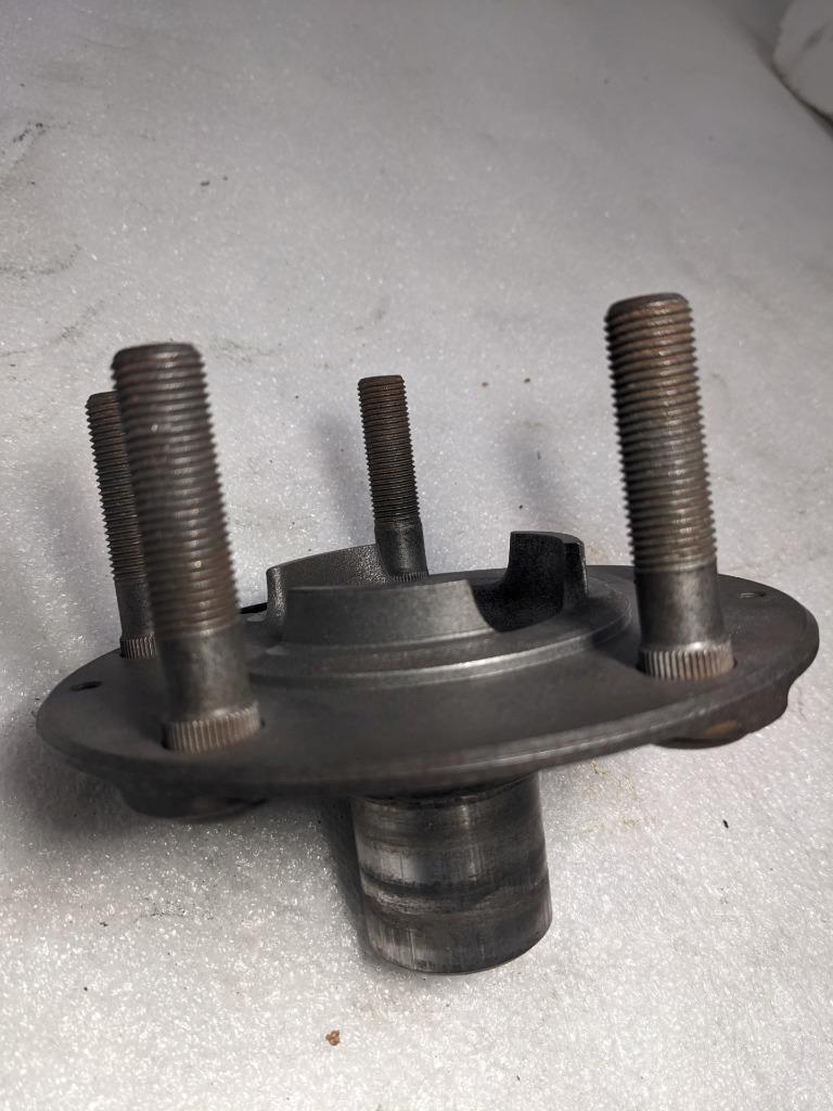 1986 PORSCHE 911 3.2 CARRERA WHEEL HUB 5-BOLT PATTERN 28 SPLINE USED 996B.G.L.