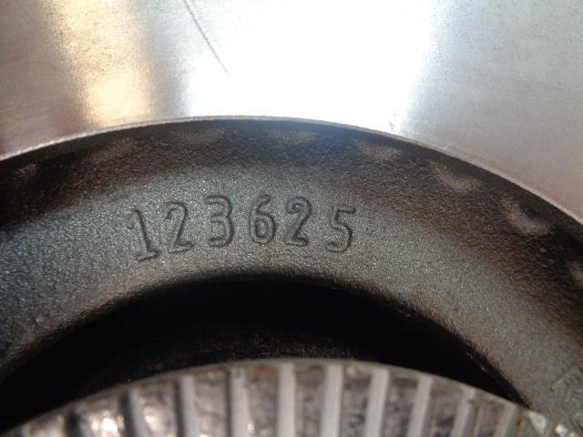 1 MERITOR FRONT HUB ASSEMBLY WITH AIR BRAKE ROTOR 17161591000 R5