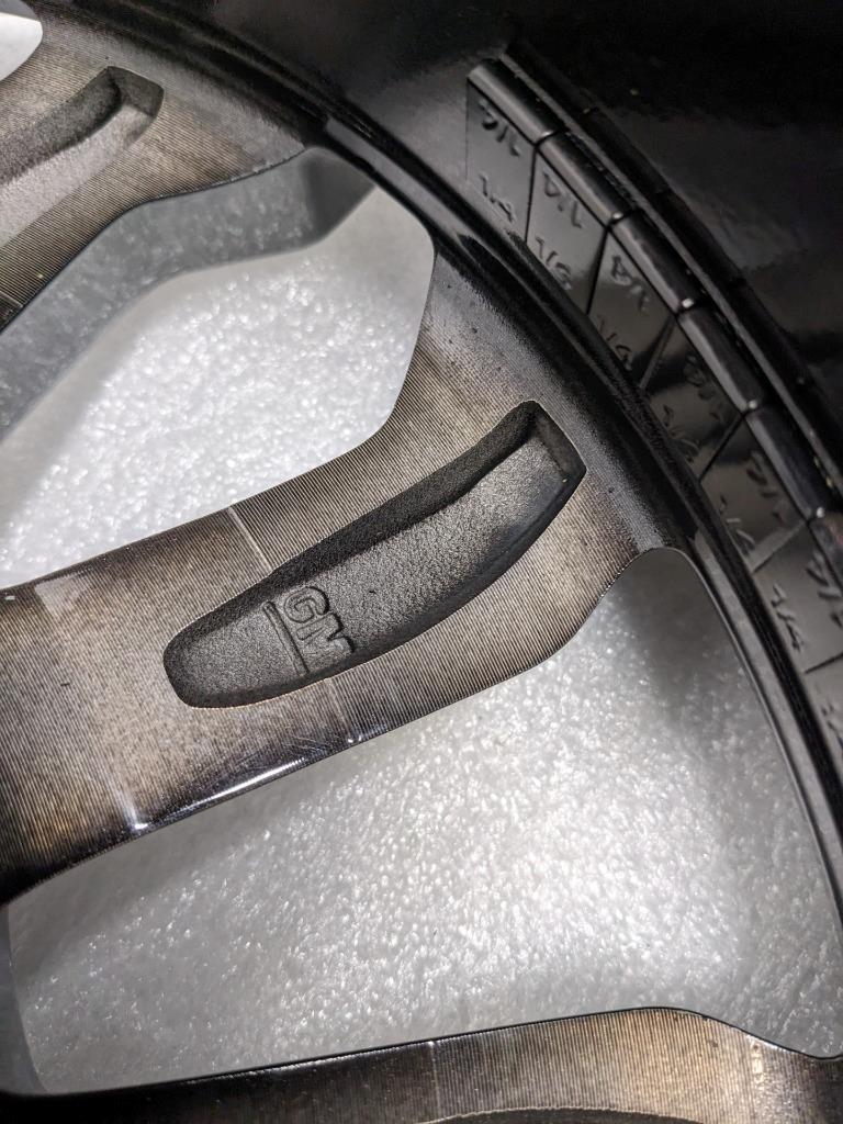 Chevrolet 23377014 Wheel 18x8.5 FOR 2019-2023 Silverado 1500 Sierra USED WR