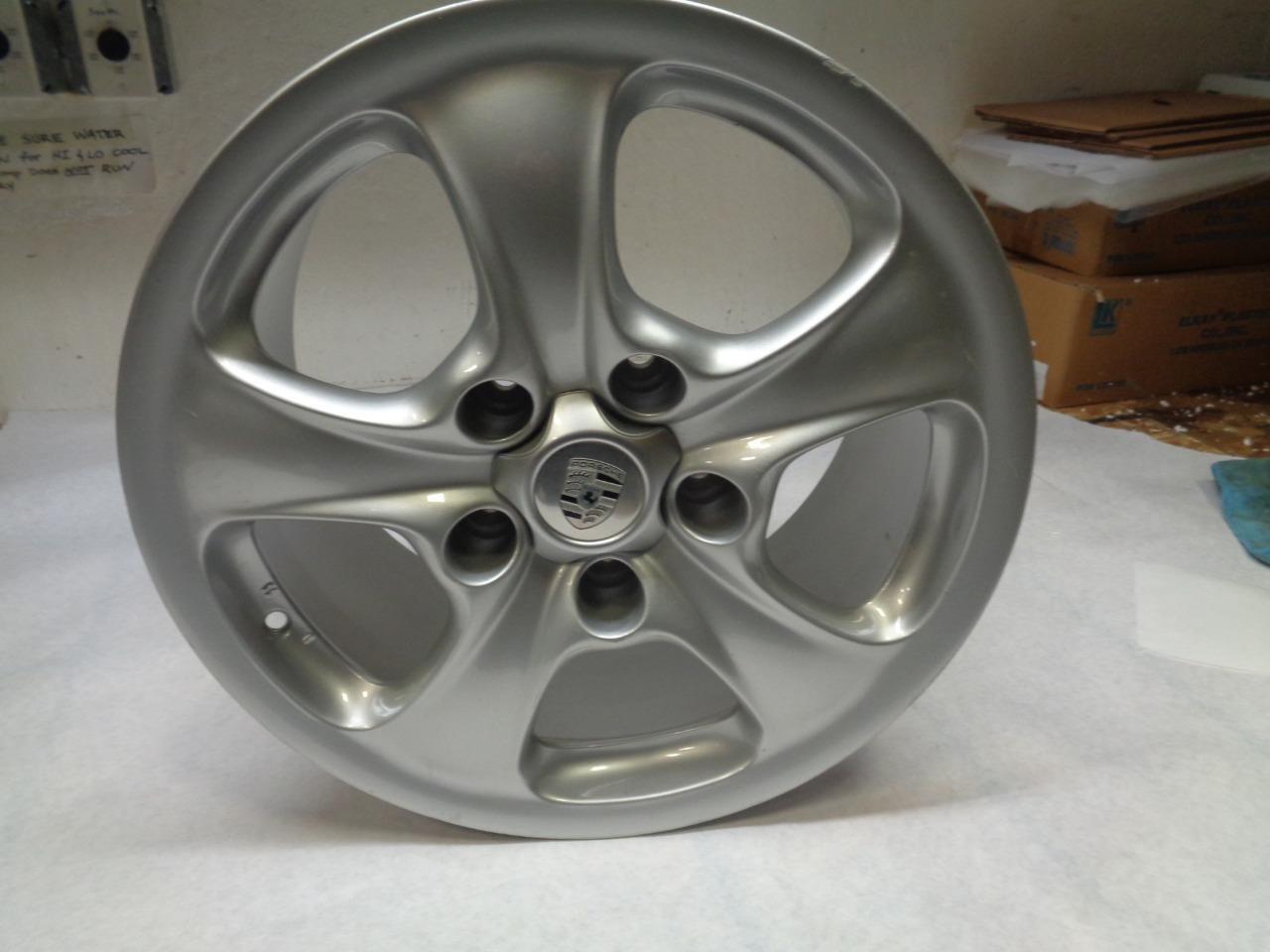 USED PORSCHE CARRERA 99-05 REAR WHEEL 17x9 5x130 ET55 996 362 128 01 WR