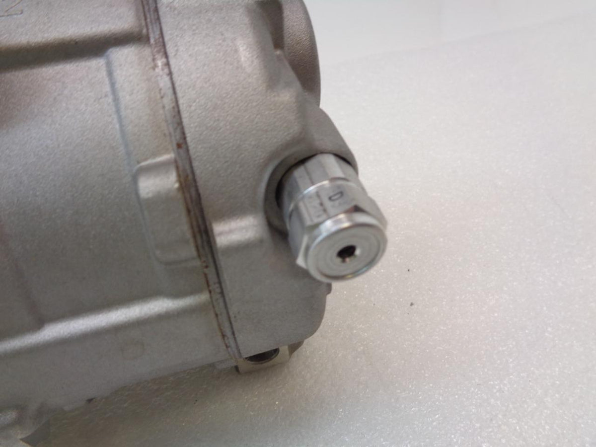 NEW ACDELCO 15-21127 AC COMPRESSOR 2000-02 CADILLAC, CHEVY, GMC (VARIOUS) R3