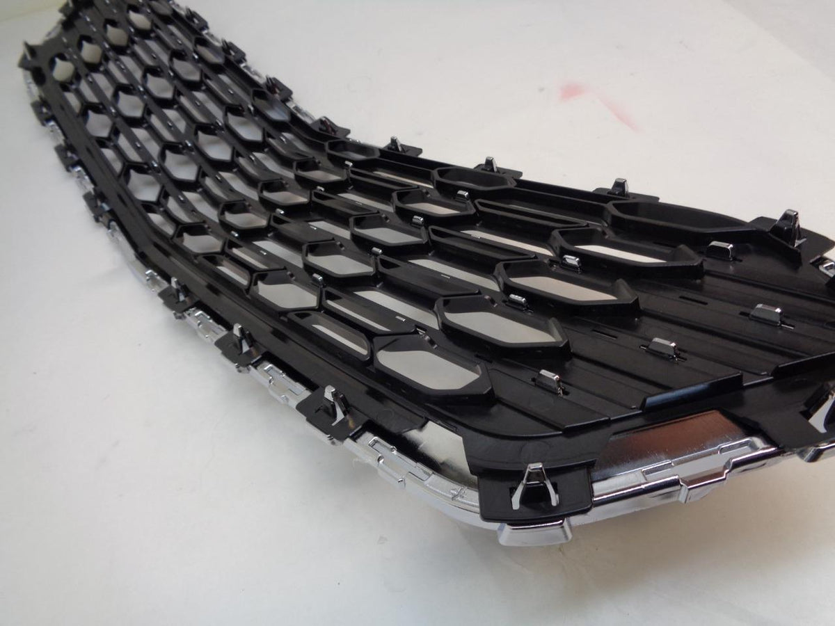 NEW 16-18 FRONT LOWER CHEVY CRUZE BUMPER GRILLE R18