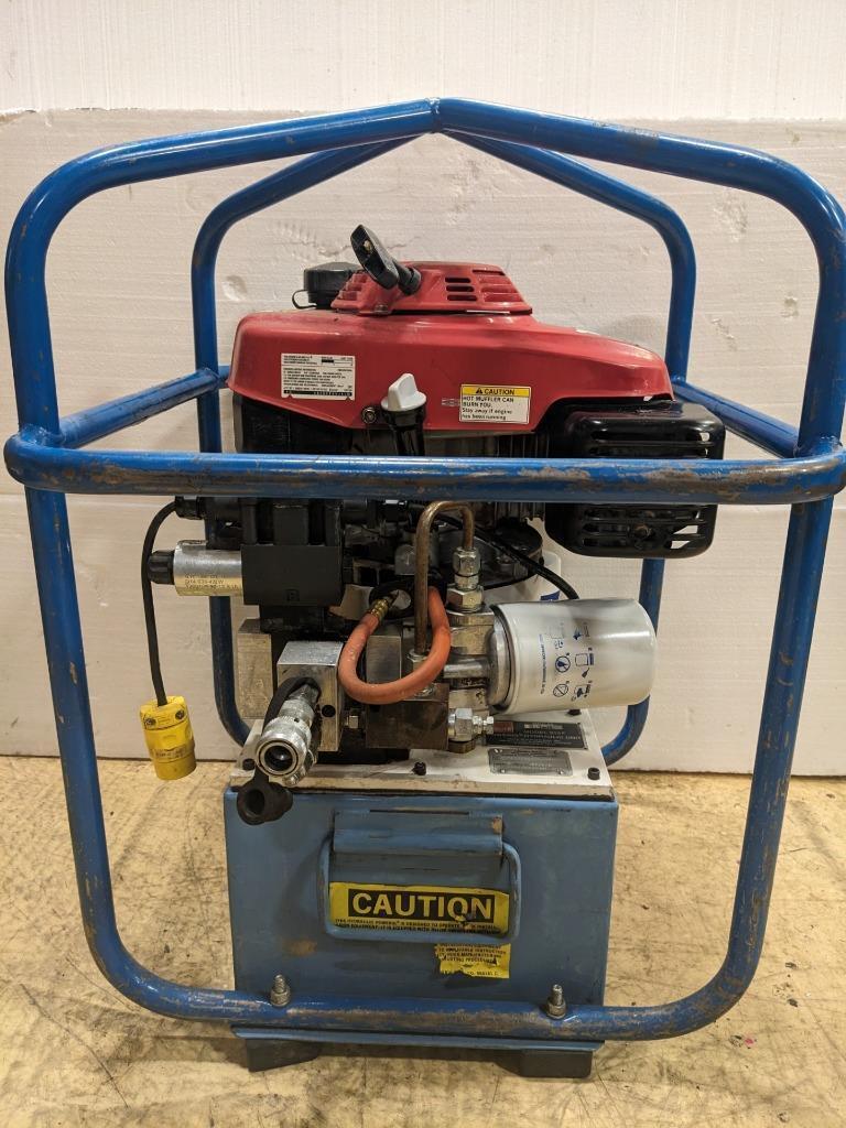 POWER TEAM 913F GAS POWERED HYD POWERIG W/ 4-CYCLE GAS MOTOR B2