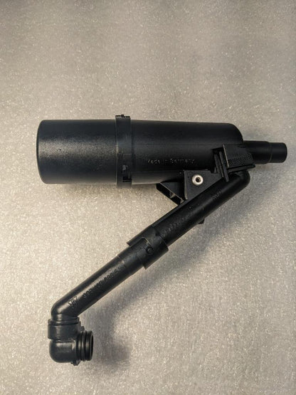 PORSCHE 1999-2000 911/996 ENGINE OIL SEPERATOR 99610708054 USED 996GL2T1