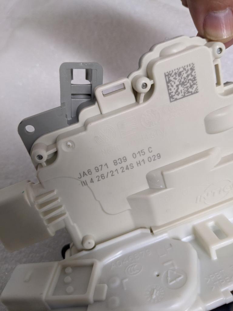 PORSCHE 971839015C LEFT DOOR LOCK ACTUATOR FOR 17-23 PANAMERA NEW PGB2