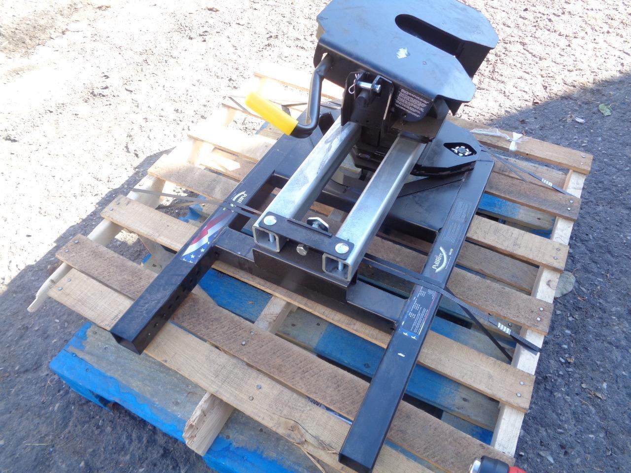 PULLRITE #2900 ISR 20Klbs SUPERGLIDE FIFTH WHEEL HITCH for SHORT BED TRUCKS