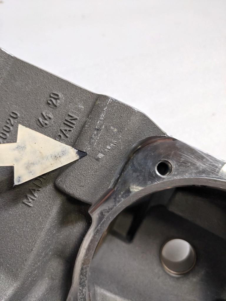 JOHN DEERE CE20020 ROW UNIT GEAR CASE HOUSING NEW I2