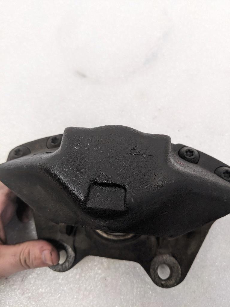 FERRARI 106358 FRONT LEFT BRAKE CALIPER FOR FERRARI 246/308 USED R25T5